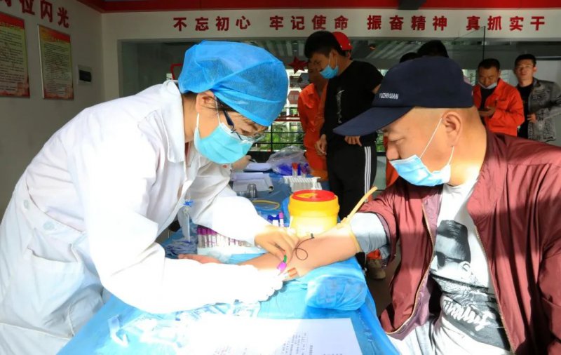 寧夏鋼鐵集團開展“關(guān)愛員工，關(guān)注健康”職工健康體檢活動